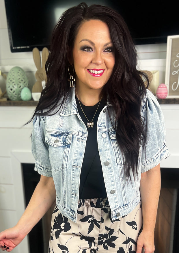 Light Wash Puff Sleeve Denim Jacket