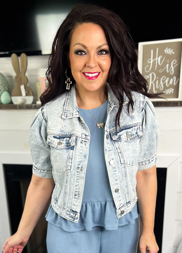 Light Wash Puff Sleeve Denim Jacket