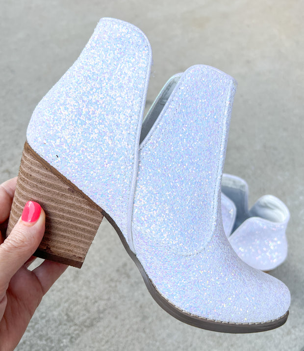 Not Rated Fiera Iridescent White Glitter Booties