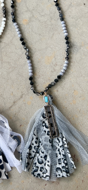 Beaded Tassel Necklace Sets w/Leopard Pendant